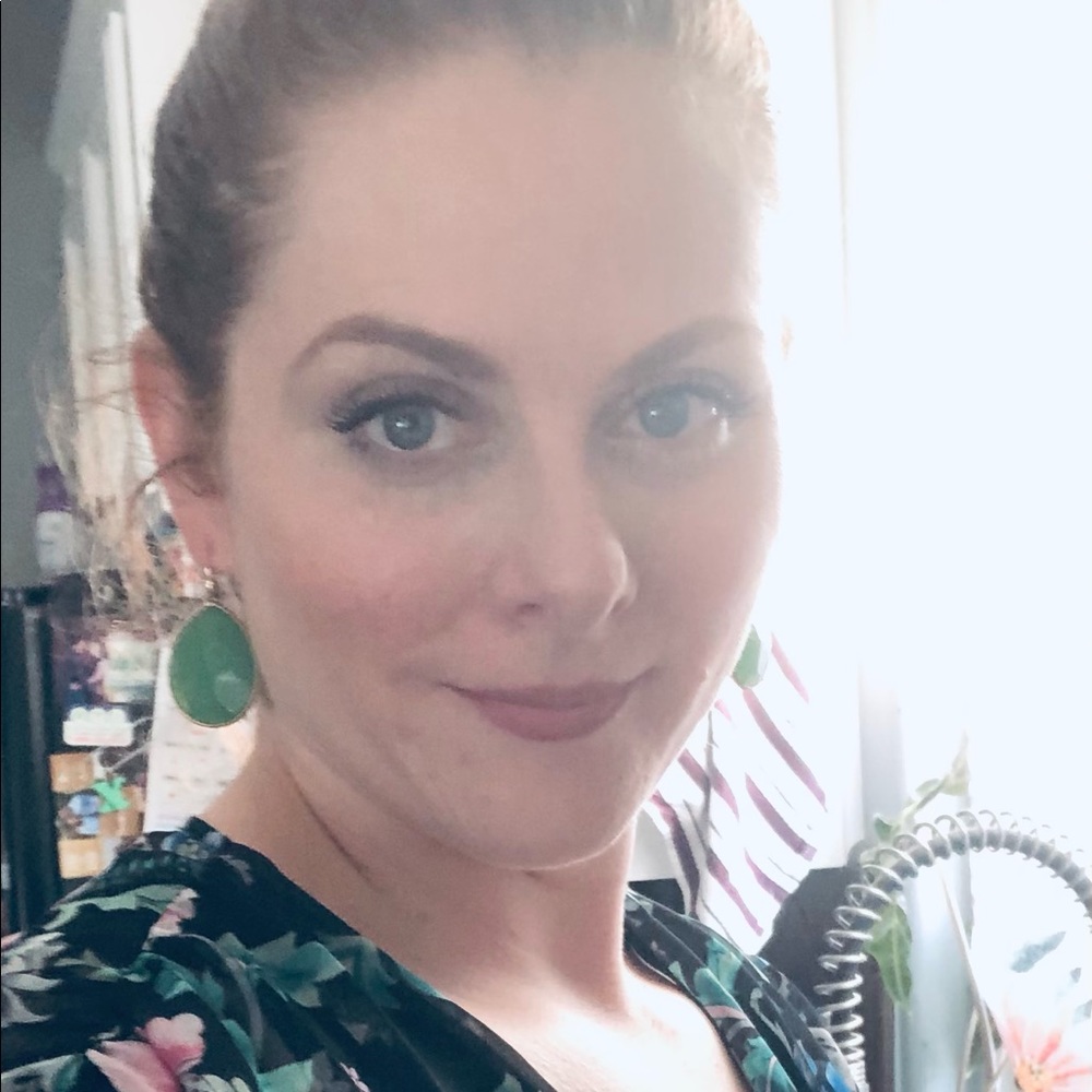 Meet your Posher, Sabrina